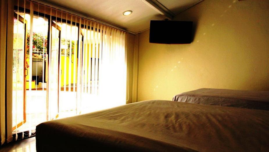 Smile House Guesthouse Chiang Mai Room photo