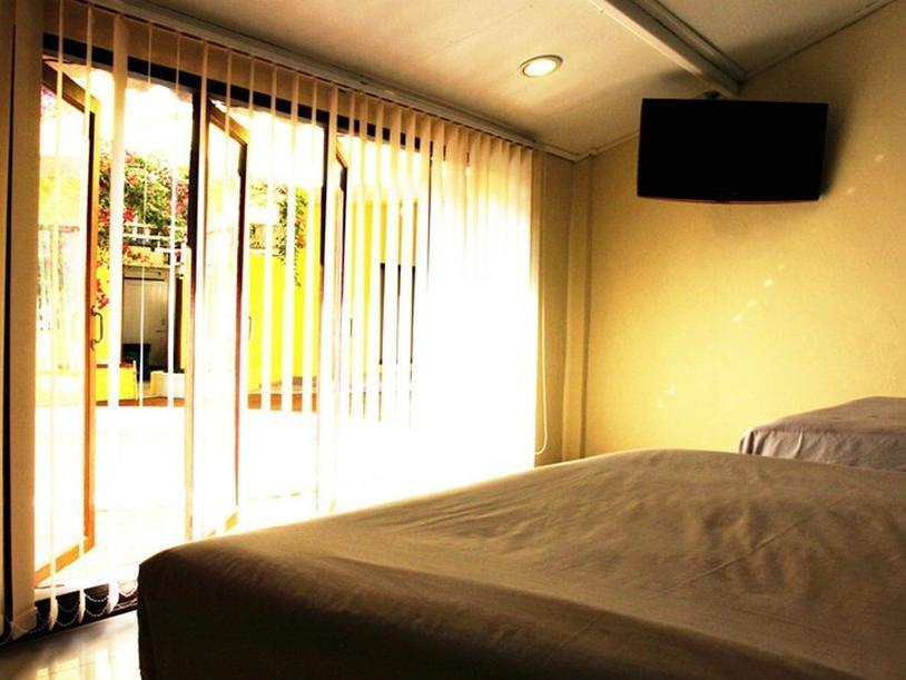 Smile House Guesthouse Chiang Mai Exterior photo
