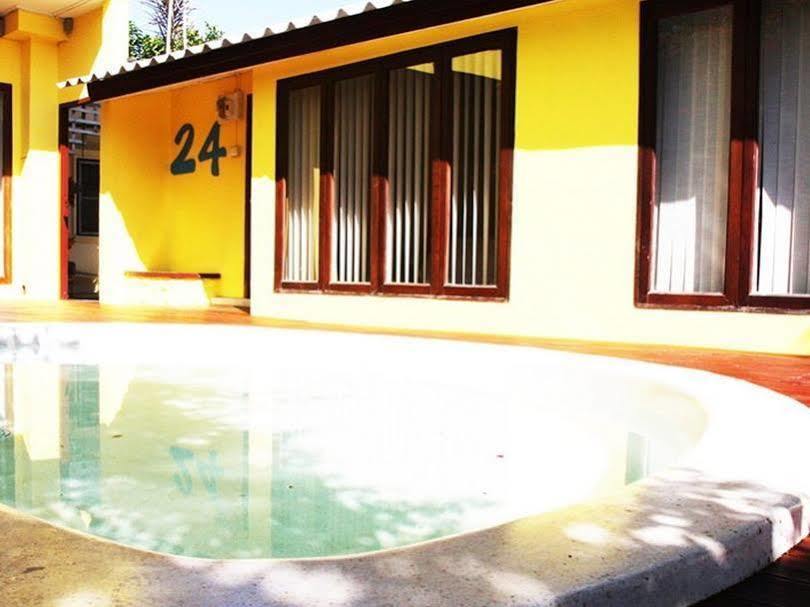 Smile House Guesthouse Chiang Mai Exterior photo
